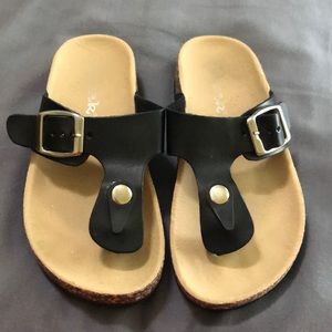Girl’s Sandals